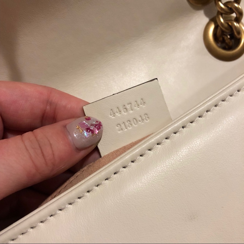 Mini Gucci Marmont Matelassé Leather Shoulder Bag - Picture 4 of 8